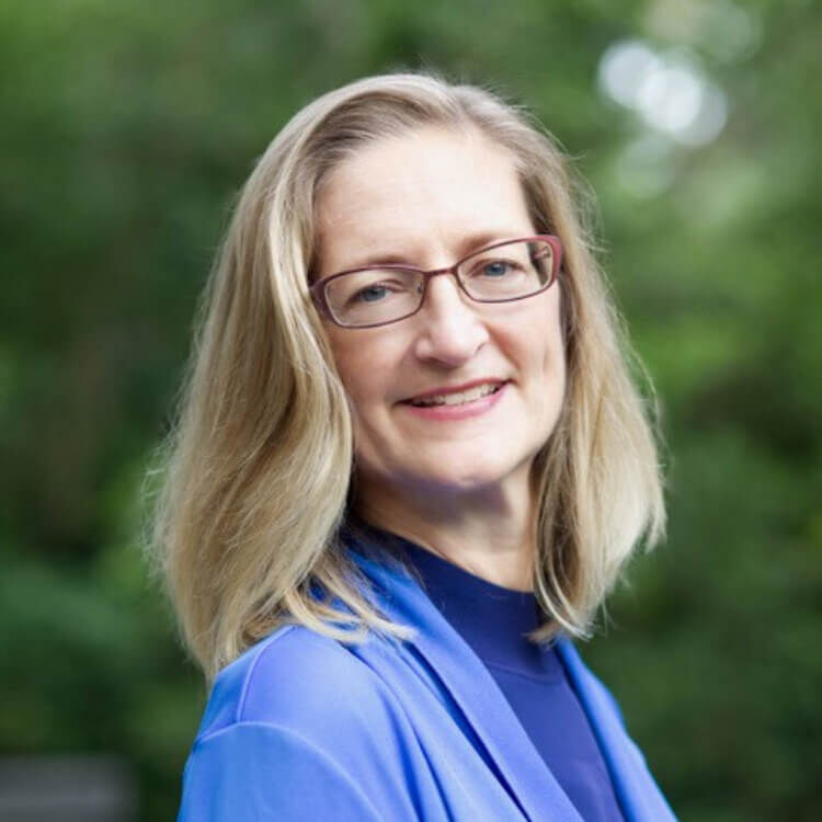 O2 VP Lavoie Cindy - headshot